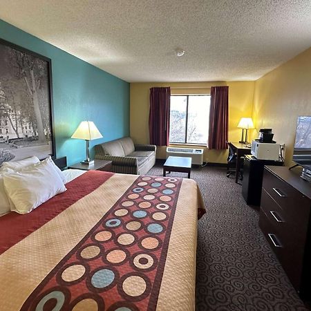 Super 8 By Wyndham Appleton Hotel Exterior photo